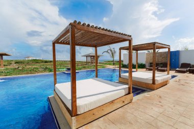  güzel görünüm Spa rahat yataklar ile şaşırtıcı, Yüzme Havuzu ve rahatlatıcı bir atmosfer