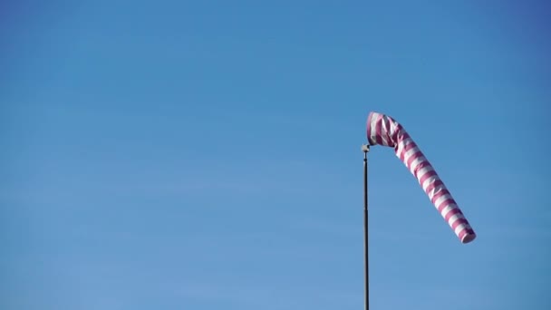 Windsock Red White Stripes Show Direction Wind Blowing Speed Cone — 비디오