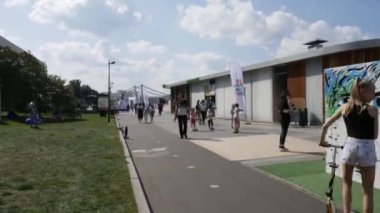 The crowd at the festival