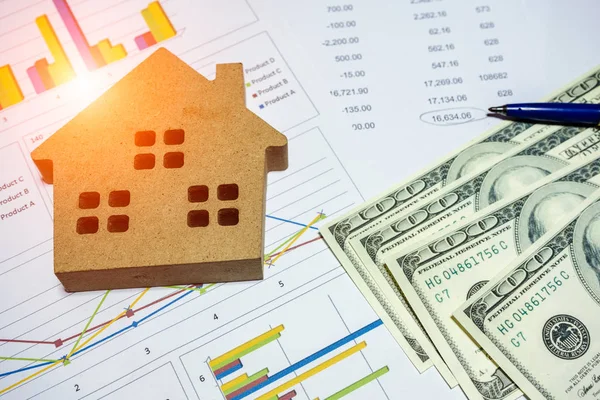 Planning to loan to buy land and build a house with the bank is — Stock Photo, Image