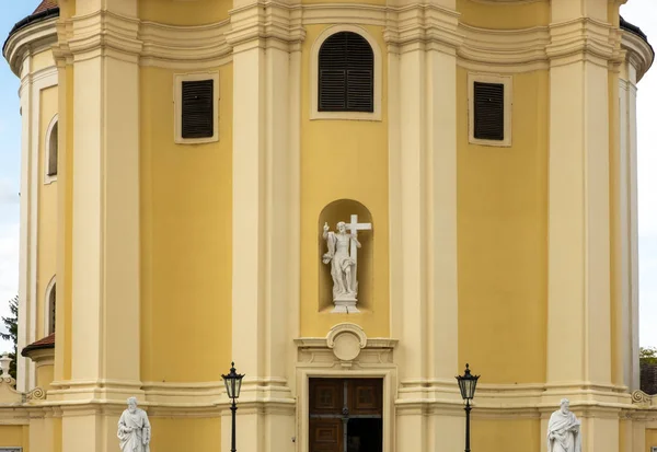 View of the Baroque style Parish Church in Laxenburg, Lower Austria, Austria. — Stock Photo, Image
