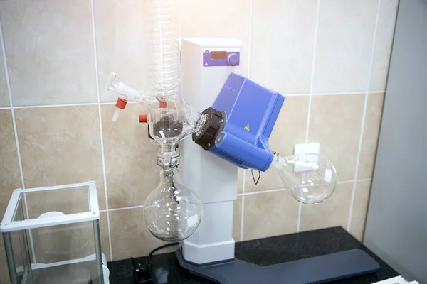 物質分析用の化学実験装置 — ストック写真