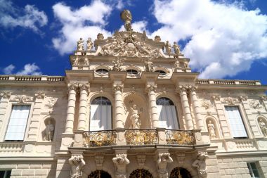 Küçüğüdür Lodewijk II tarafından yaptırılan üç kale Linderhof Castle