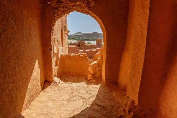 Aisles inside the fort Ait Ben Haddou. — Stock Photo, Image