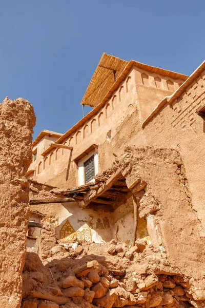 Collapsed wall of the house in the fortress Ait Ben Haddou — Stock Photo, Image