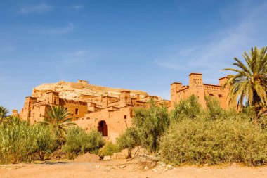 Oasis AIT Ben Haddou kalenin altında görünümü