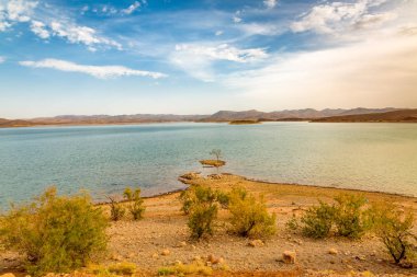 Su deposu El Mansour Eddahbi yakın Ouarzazate, Fas