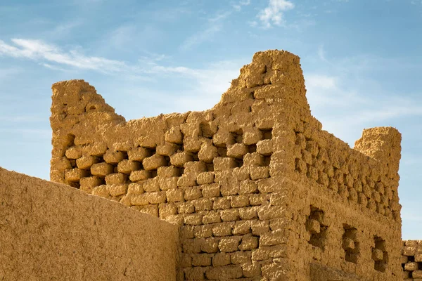 Typiska Berber arkitektoniska element i Merzouga — Stockfoto