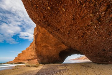 Legzira kaya oluşumları Fas