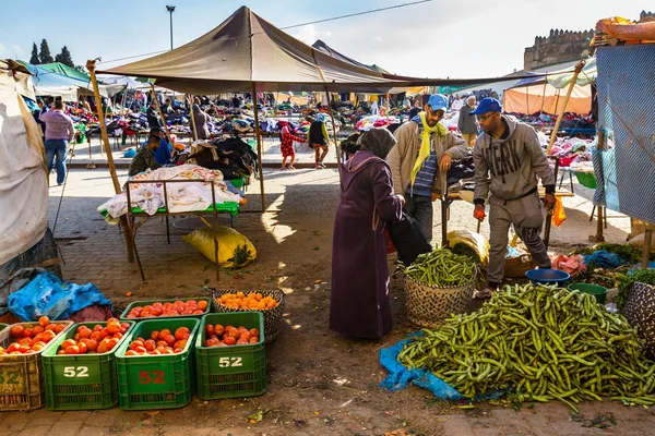 Fes, 모로코-2 월 28 일, 2017: 메디 나 Fes, 모로에 시장 — 스톡 사진