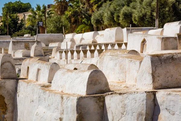 Joodse begraafplaats in Fes Medina, Marokko — Stockfoto