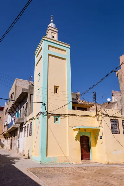 Mosque in the old Moroccan city Fes Medina, Morocco — Stock Photo, Image