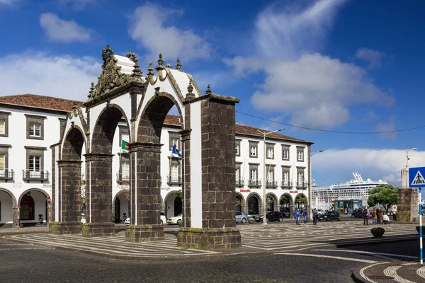 Portas da Cidade-City Gate in Ponta Delgada, Azores — 图库照片