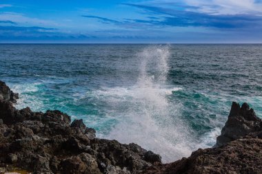 Wild coast Lagoa Sao Miguel Island adlı