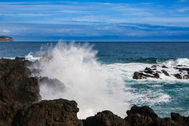Wild coast Lagoa Sao Miguel Island adlı