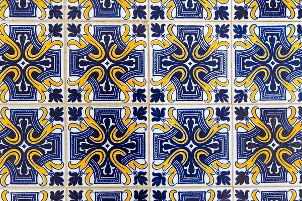 Παραδοσιακά κεραμικά πλακάκια Azulejos σε Λισαβόνα — Φωτογραφία Αρχείου
