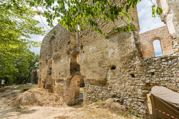 Ruins of Monastery Katarinka above the village of Dechtice, Slov — Stock Photo, Image