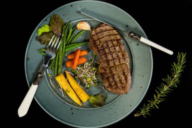 Sebze Izgara sığır eti biftek ile sırlı