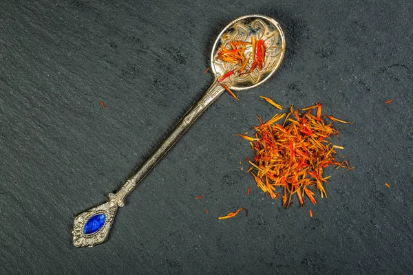 Turkish saffron is the spice many dishes. — Stock Photo, Image