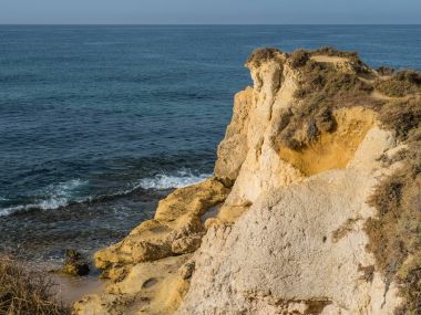 Gale, kumlu plajları kumtaşı sahil şeridine