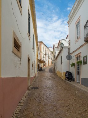 Silves, Portekiz sokaklarında görünümünü