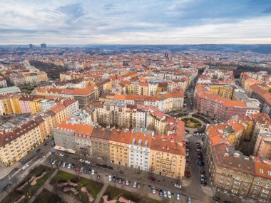 Yukarıdan Prag'dan Zizkov semtinde görüntülemek.