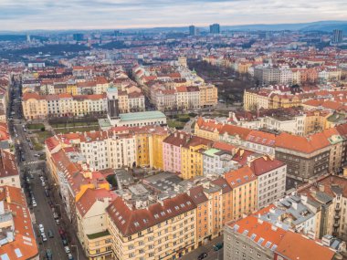 Yukarıdan Prag'dan Zizkov semtinde görüntülemek.