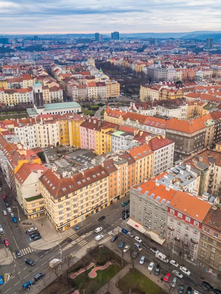 Vista desde arriba desde Praga, distrito de Zizkov . —  Fotos de Stock