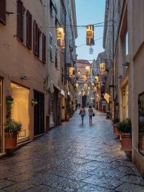 Sonra yağmur Alghero'da, Sardinya Adası
