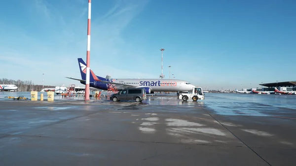 Санкт Петербург Россия Марта 2020 Boeing 737 800 Smartavia Airlines — стоковое фото