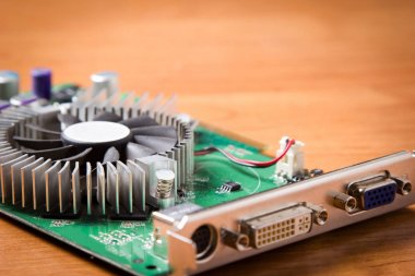 Eski grafik kartı bilgisayardan