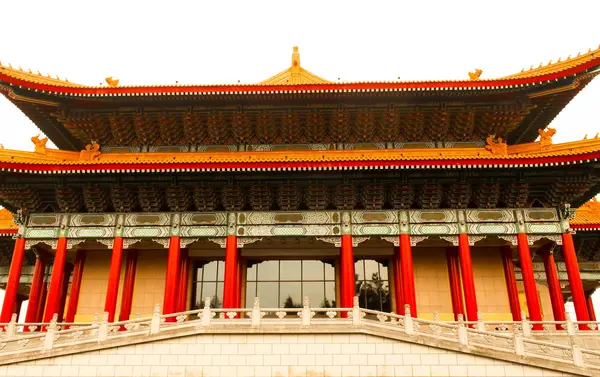 Sun Yat-Sen Memorial Hall het gebouw is een beroemde bezienswaardigheid en mu — Stockfoto