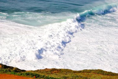 Atlantik Okyanusu beyaz dalga