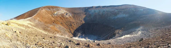 Közeli Panorámás Kilátás Nyílik Kénes Hatalmas Vulkán Kráter Aeolian Szigetek — Stock Fotó