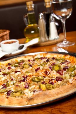 kıyma, kırmızı biber ve fasulye taze pişmiş pizza