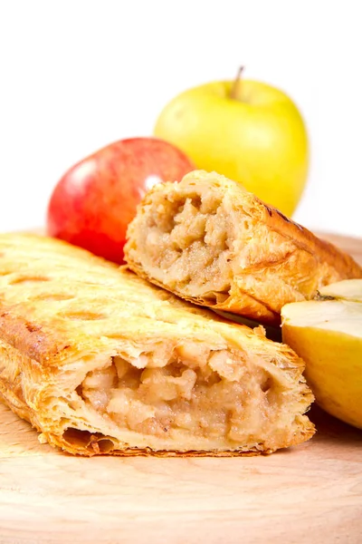 Cross view of an apple pie — Stock Photo, Image