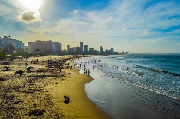 Durban Zlatá míle pláž s bílým pískem a Panorama Jižní Afriky — Stock fotografie