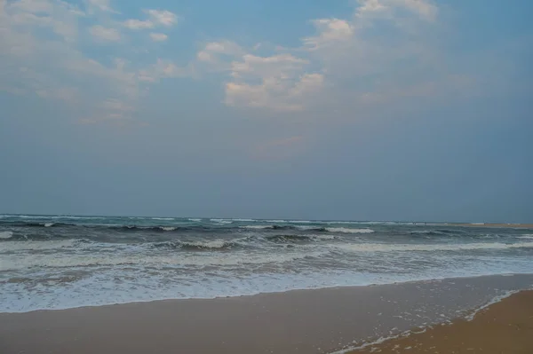 Baía de Sodwana praia intocada perto de uma lagoa e Isimangaliso wetlan — Fotografia de Stock