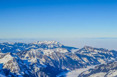 Engelberg yakınlarındaki İsviçre'de Titlis Dağı veya Dağı