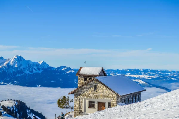 Alipne panoramique et vue sur la neige depuis le mont Rigi Kulm près de Vitznau Suisse — Photo