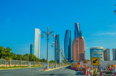 Abu Dabi şehri Birleşik Arap Emirlikleri 'nde gündüz vakti