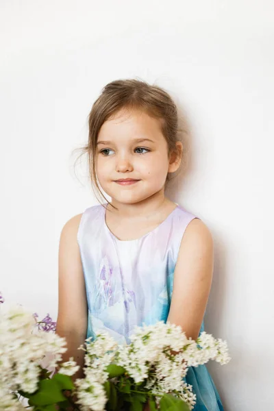 Little Girl Dress Branch Lilac Blooming Branch Baby Daughter Beauty — Stock Photo, Image