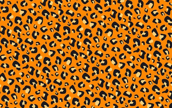 Turuncu arka planda leopar deseni yok.