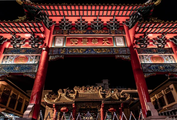 Святиня Куан Йім (Thian Fa Foundation) - традиційний китайський храм. — стокове фото