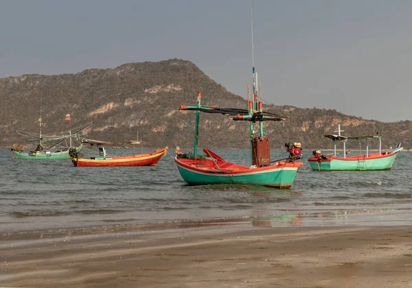 Barcos Pesca Tailandeses Utilizados Como Vehículo Para Encontrar Peces Mar —  Fotos de Stock
