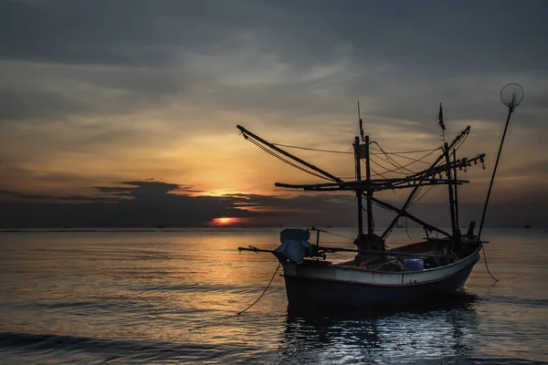 Barco Pesca Tailandés Utilizado Como Vehículo Para Encontrar Peces Crepúsculo —  Fotos de Stock