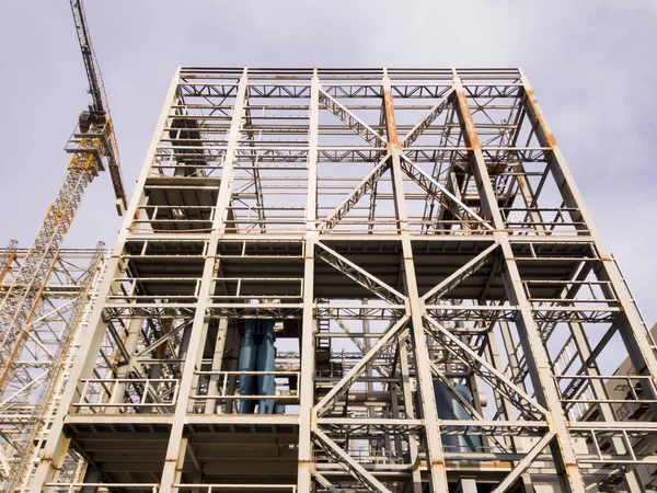 Den Bau einer Anreicherungsfabrik. Bergbau- und Verarbeitungsanlage. Bergbau. Petrikow Bezirk, Republik Weißrussland. — Stockfoto