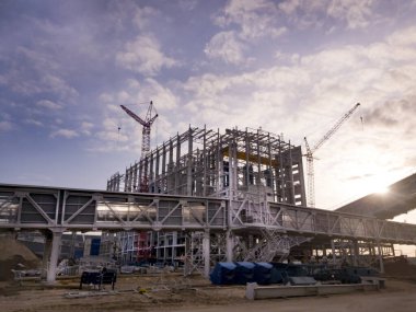 Zenginleştirme fabrikası inşaatı. Madencilik ve işleme tesisi. Sylvinite madenciliği. Petrikov Bölgesi, Belarus Cumhuriyeti.