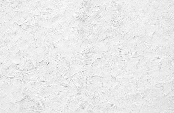 Grov, hvit, malt gjengivelse på yttervegg – stockfoto