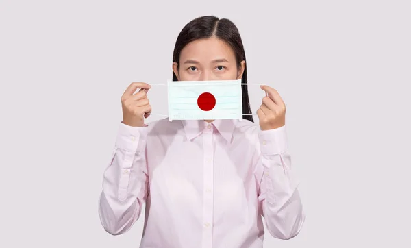 Asiatin Mit Hygienischer Gesichtsmaske Bemalt Japan Flagge Zum Schutz Vor — Stockfoto